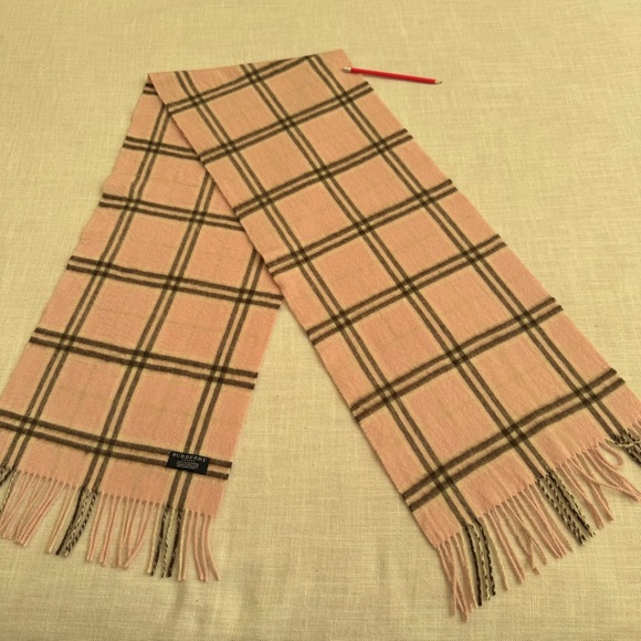 •Burberry Light Pink Plaid Cashmere Scarf Shawl 12”x70”Made In England - Picture 7 of 8